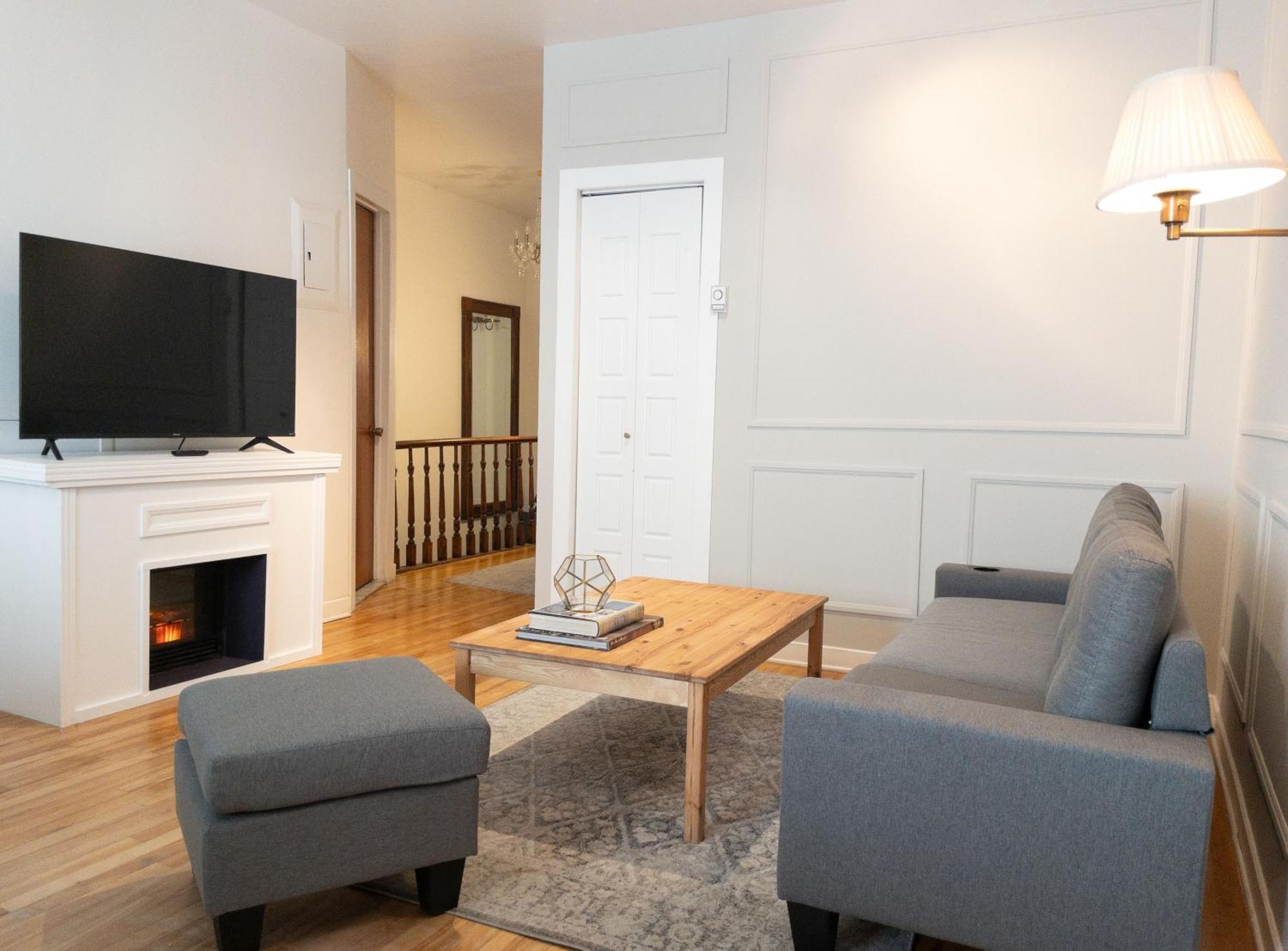 Heart Of Mtr For Memorable Experience 7Minmetro 2 Backyard Fully Equipped Villa Montreal Exterior foto